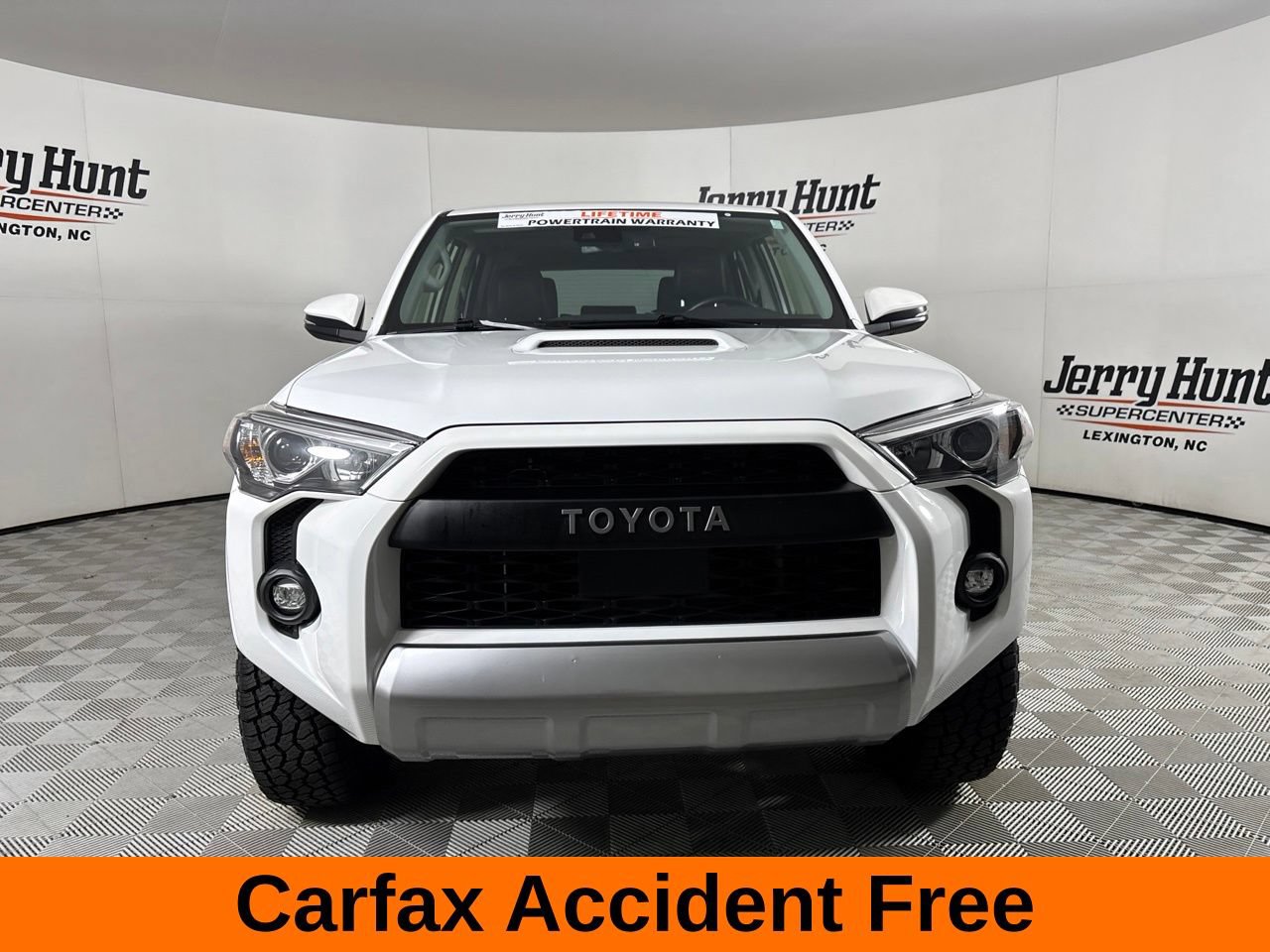 Used 2024 Toyota 4Runner TRD Off-Road Premium w/ Moonroof Package AWD/4WD image 3