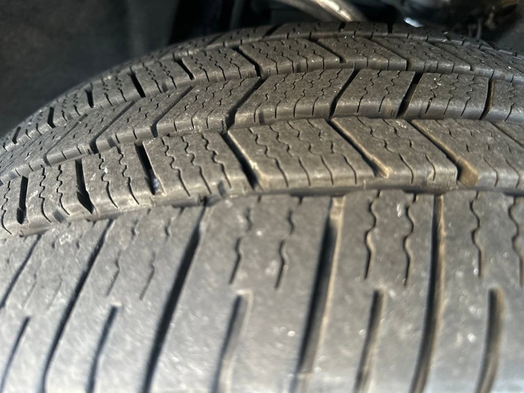 Used 2021 Chevrolet Tahoe RST w/ Luxury Package image 17