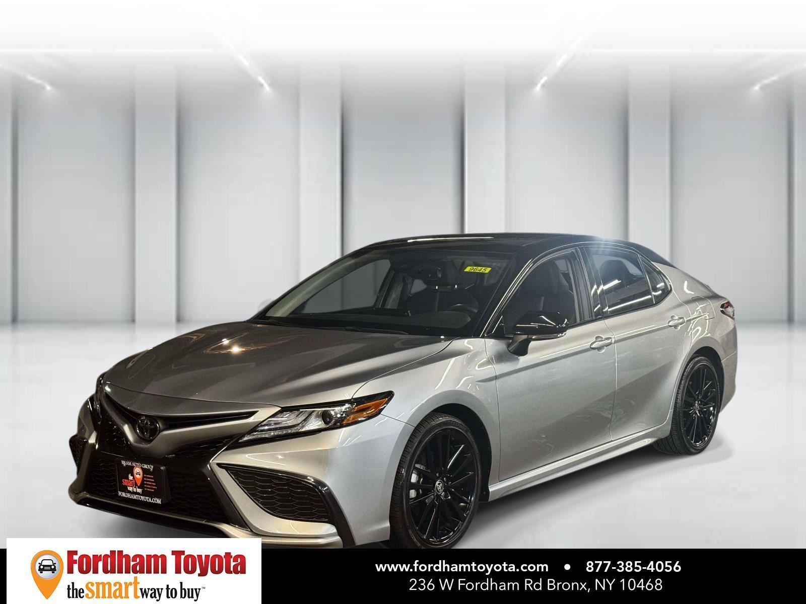 Certified 2023 Toyota Camry XSE w/ Cold Weather Package AWD/4WD image 4