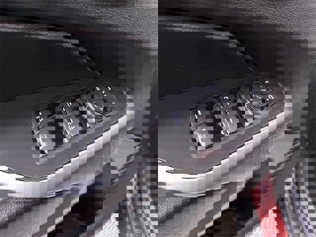 Used 2024 Chevrolet Trax LS image 24