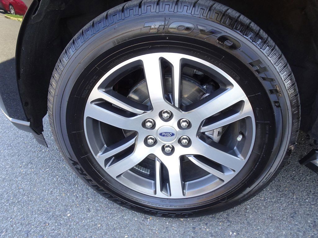 Used 2023 Ford Expedition Limited image 26