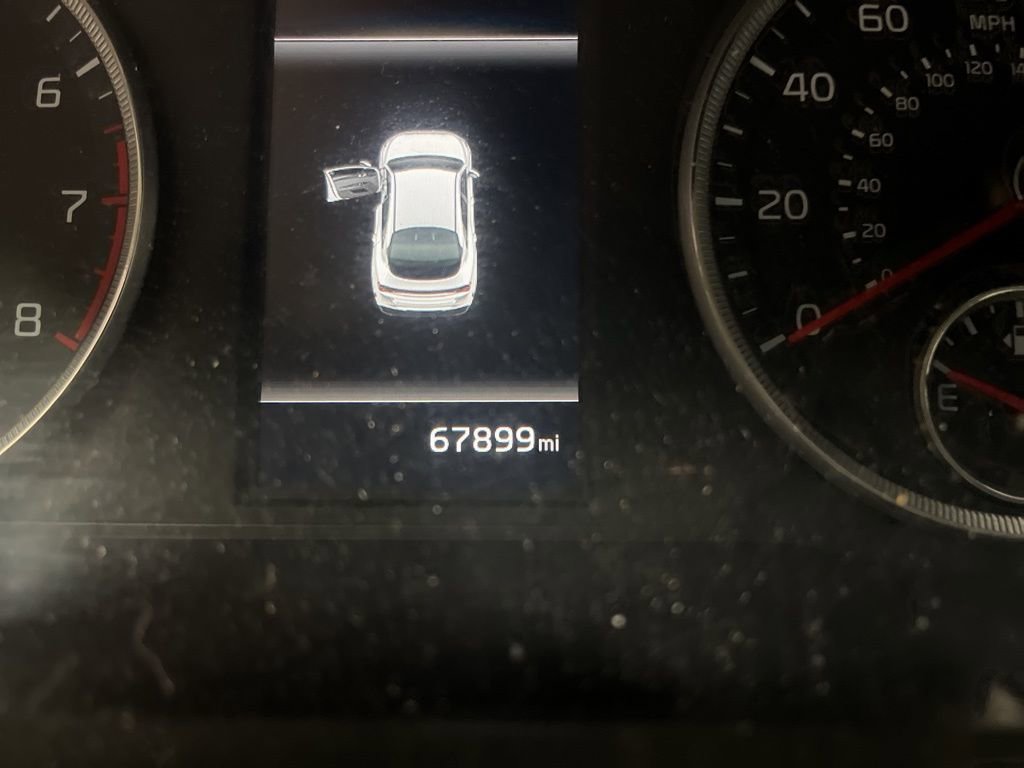 Used 2023 Kia K5 LXS image 2