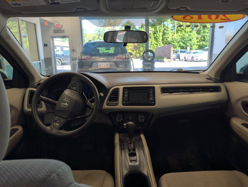 Used 2018 Honda HR-V LX image 14