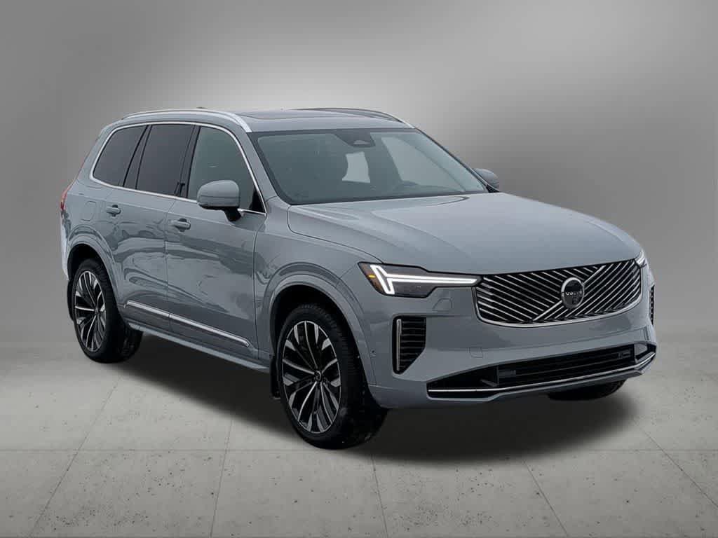 Certified 2026 Volvo XC90 B6 Plus w/ Protection Package Premier AWD/4WD image 8