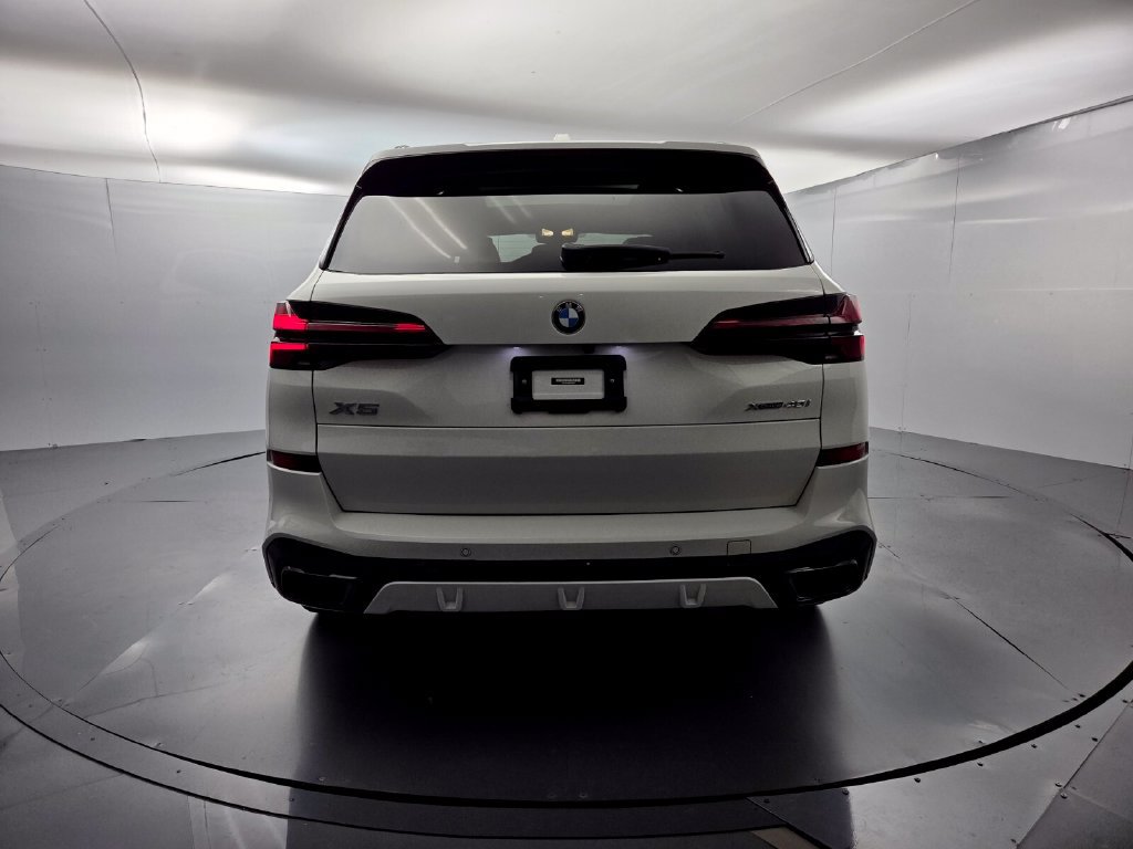 Certified 2024 BMW X5 xDrive40i w/ M Sport Package AWD/4WD image 9