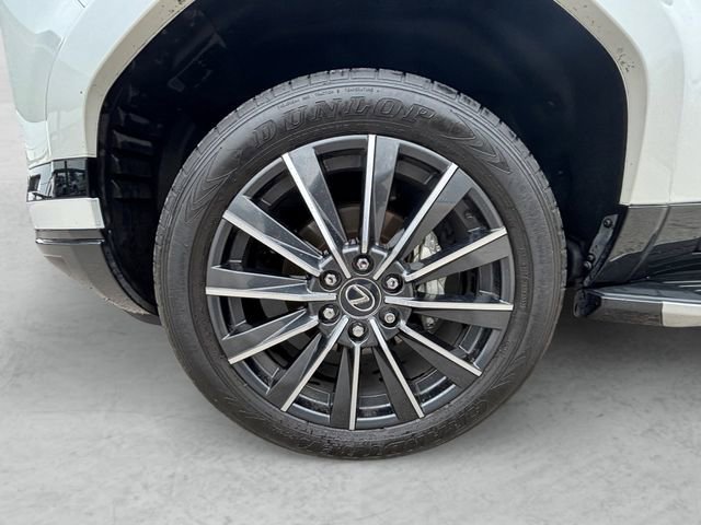 Used 2024 Lexus GX 550 w/ Accessory Package (Z1) image 23