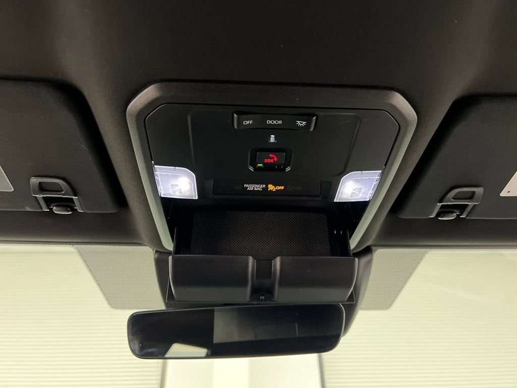 Used 2024 Toyota Tacoma TRD Sport image 2