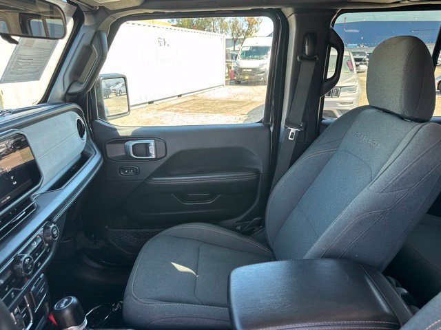 Used 2024 Jeep Wrangler Unlimited Sahara AWD/4WD image 42