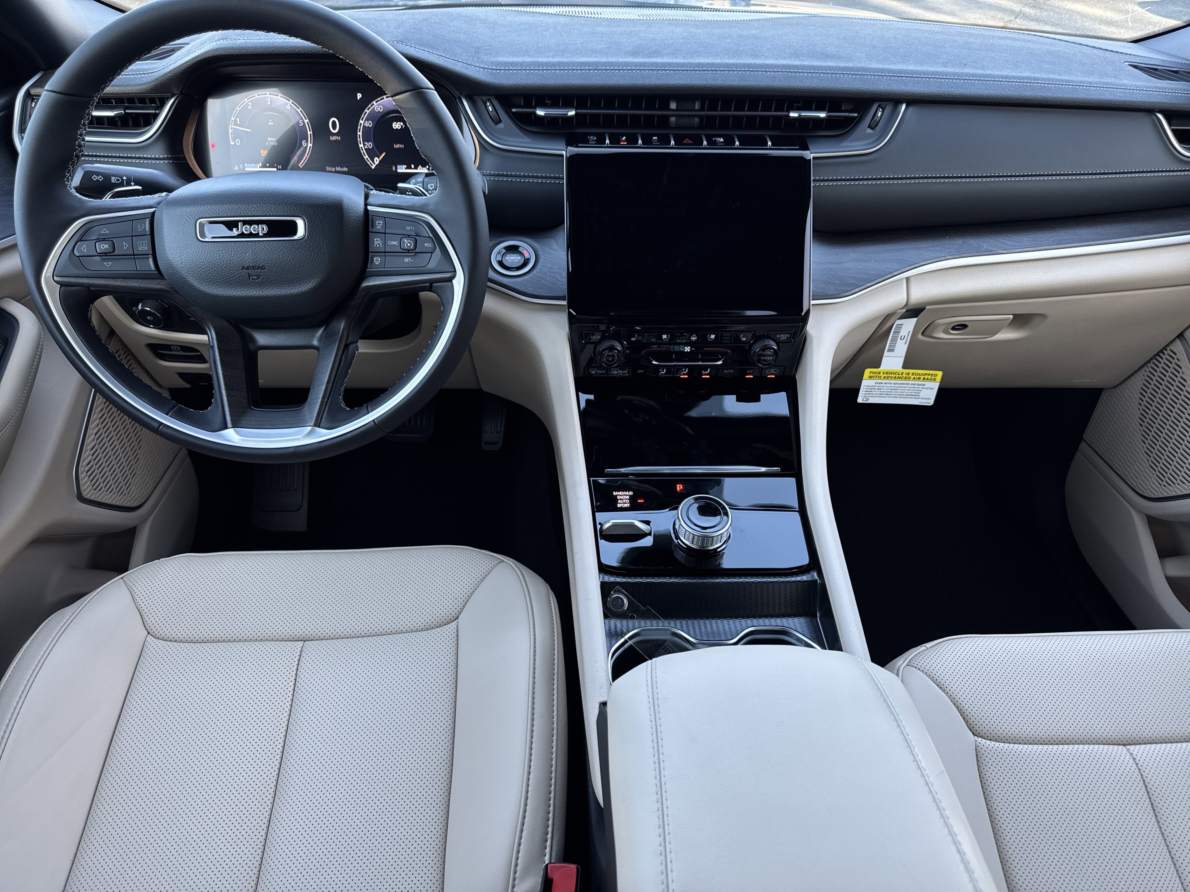 New 2025 Jeep Grand Cherokee Limited image 5