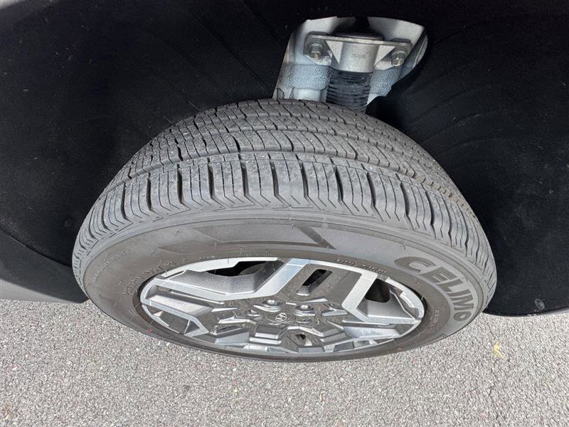 Used 2023 Hyundai Santa Fe Limited image 29