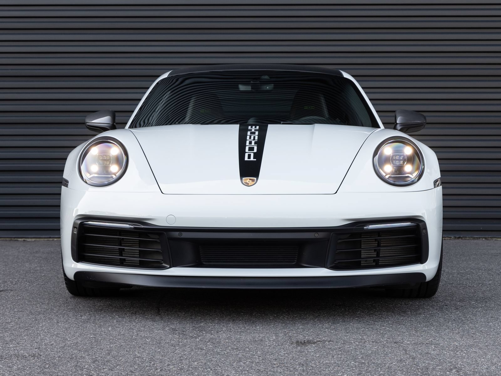 Used 2024 Porsche 911 Carrera T RWD image 7