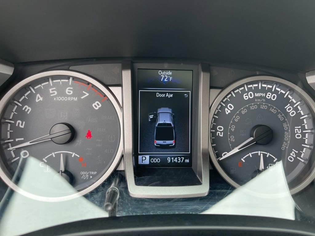 Used 2018 Toyota Tacoma Limited AWD/4WD image 24