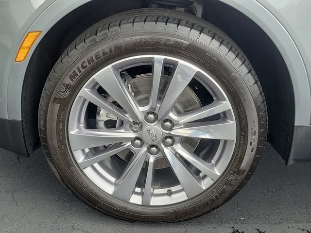 Certified 2024 Cadillac XT5 Premium Luxury FWD image 11