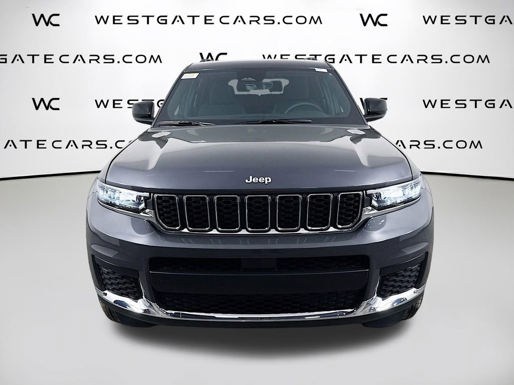 New 2025 Jeep Grand Cherokee L Laredo image 4