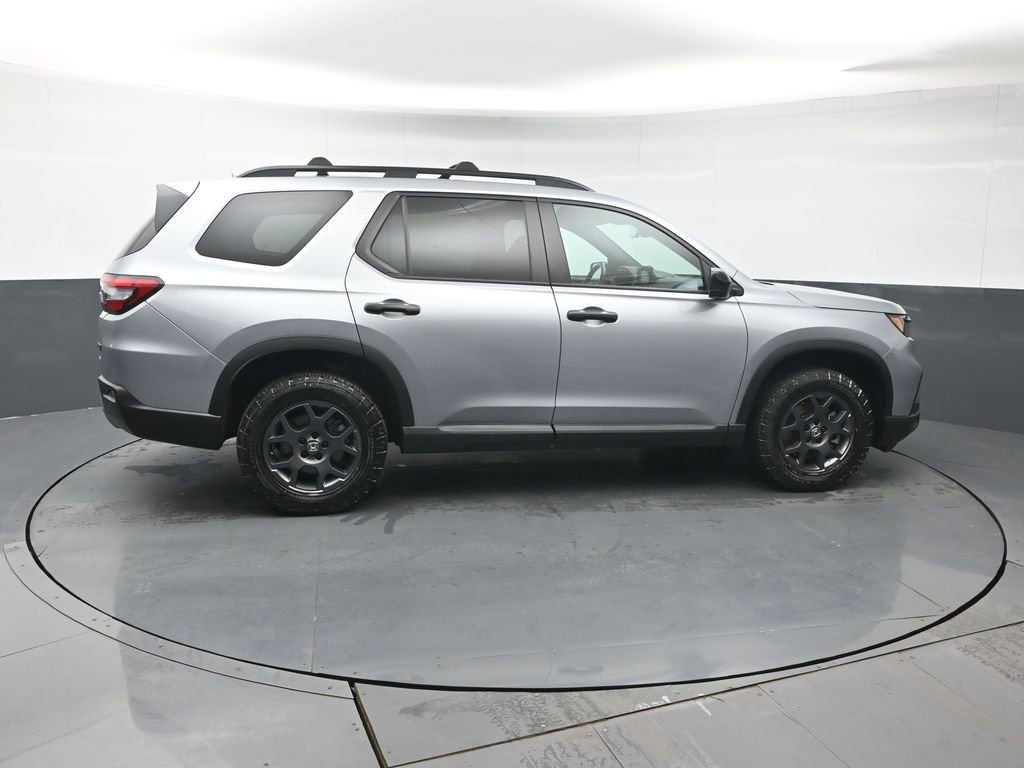 Used 2023 Honda Pilot TrailSport image 7