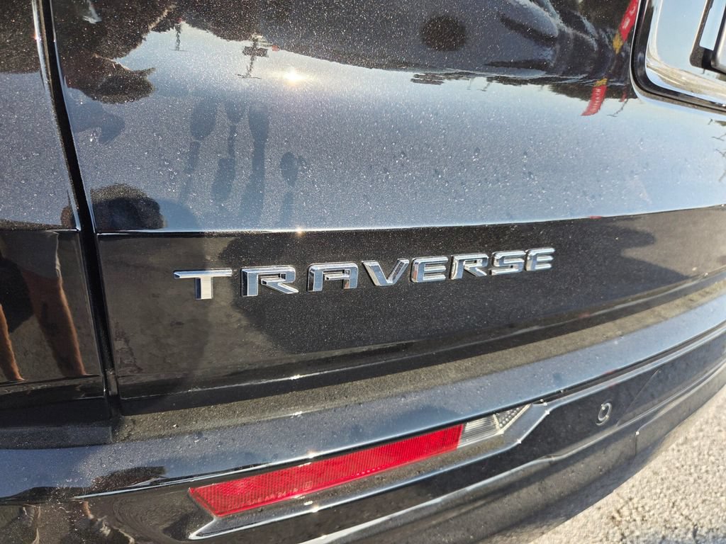 Used 2026 Chevrolet Traverse High Country w/ LPO, Floor Liner Package FWD image 13