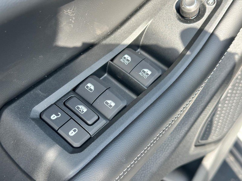 New 2026 Jeep Grand Cherokee L 4WD image 9