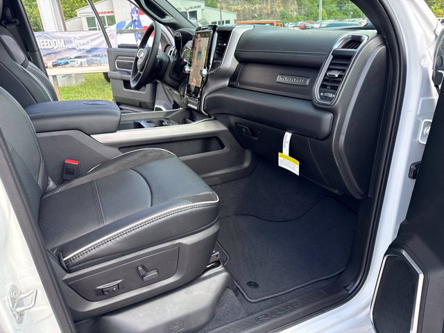 New 2026 RAM 2500 Laramie w/ Night Edition AWD/4WD image 29