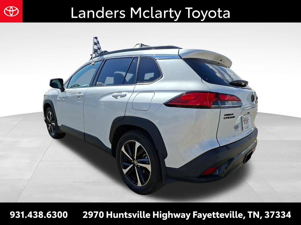 Used 2024 Toyota Corolla Cross AWD Hybrid w/ Convenience Package image 5