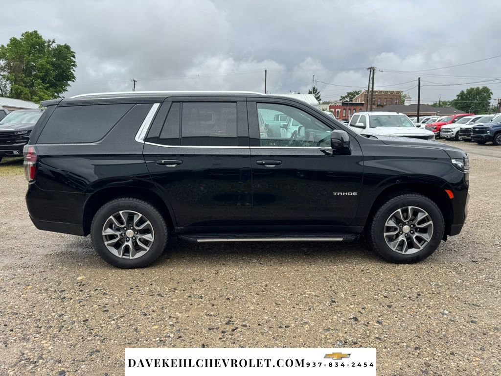 Used 2024 Chevrolet Tahoe LT w/ LT Signature Package AWD/4WD image 2