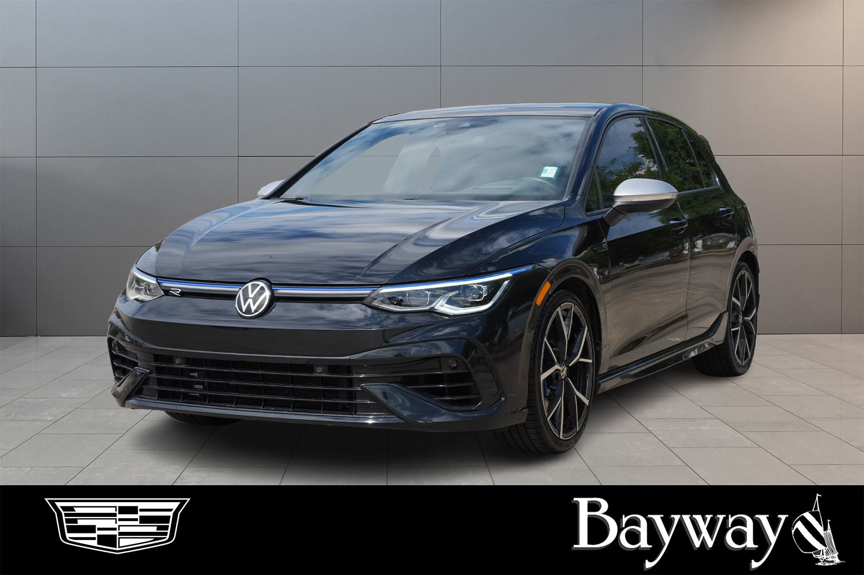 Used 2022 Volkswagen Golf R image 1