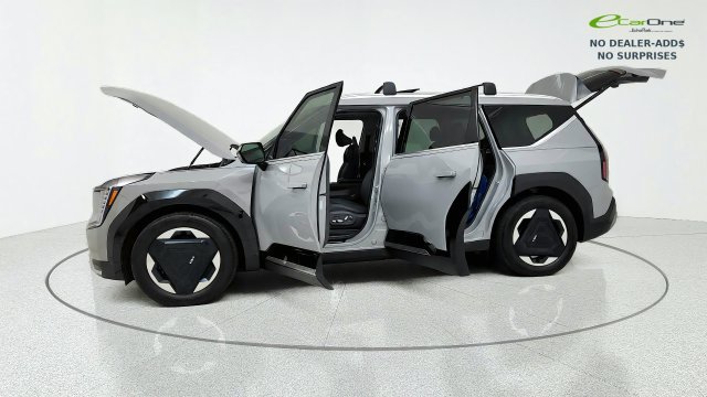 Used 2026 Kia EV9 Land AWD/4WD image 15