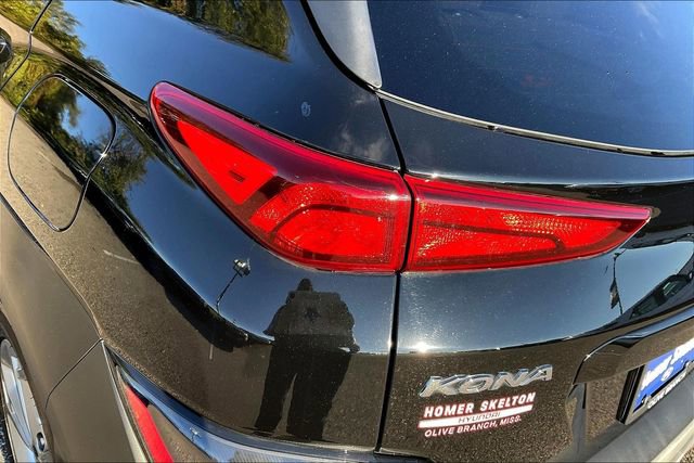 Used 2023 Hyundai Kona SEL w/ Cargo Package image 29