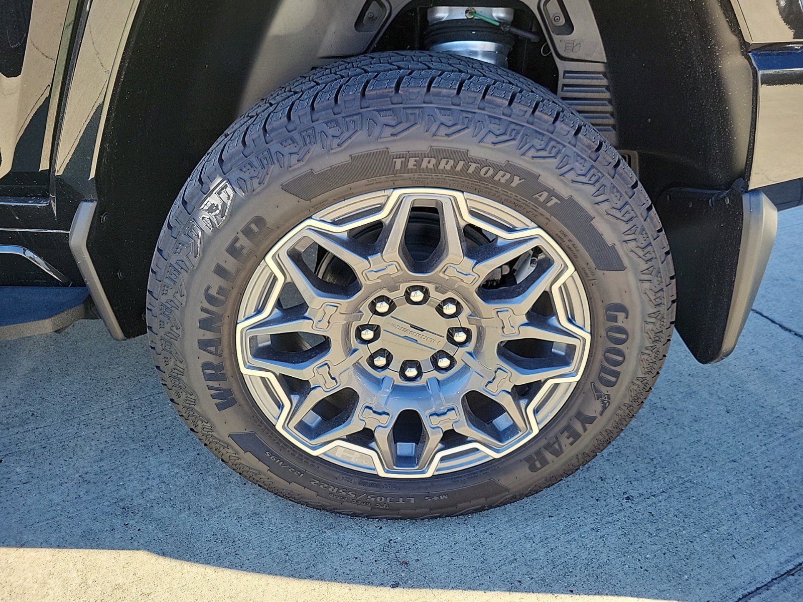 New 2025 GMC Hummer EV 3X w/ LPO, Sport Package image 20