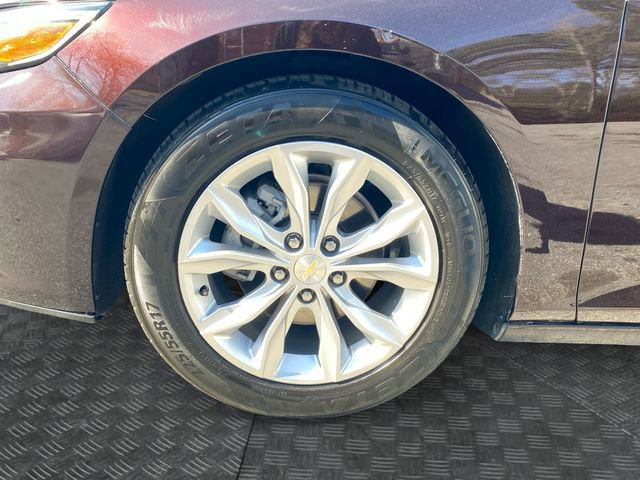 Used 2021 Chevrolet Malibu LT image 32