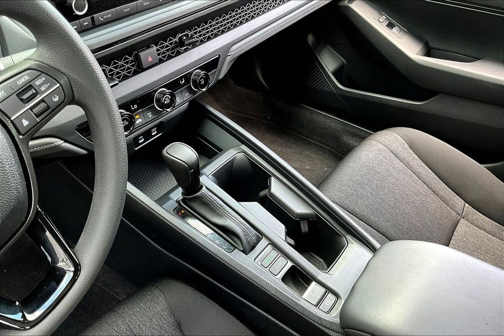 Used 2025 Honda Accord LX image 15