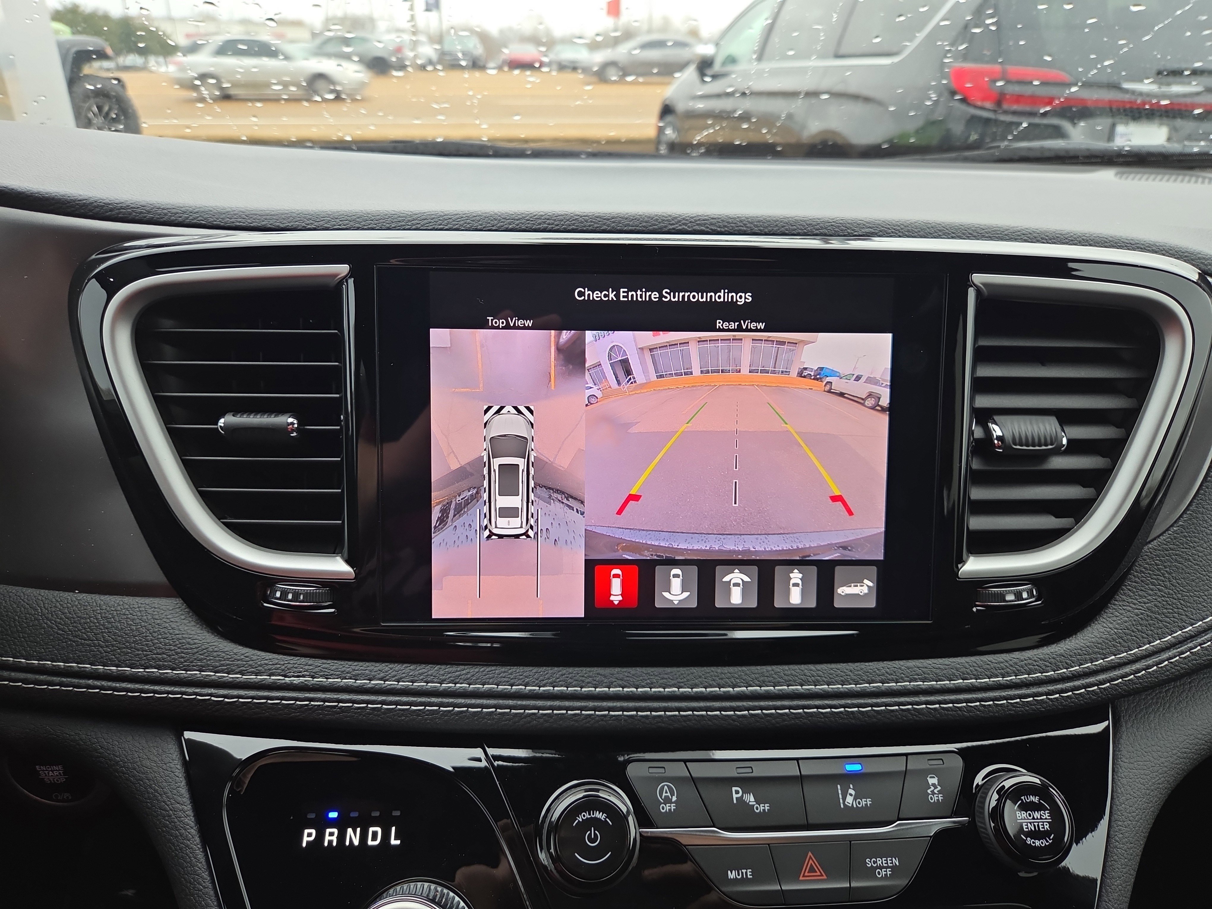 New 2026 Chrysler Pacifica Select image 12