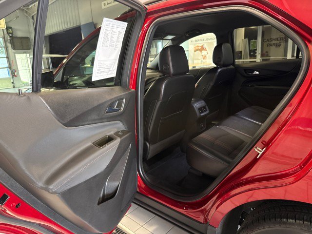 Used 2023 Chevrolet Equinox RS AWD/4WD image 23