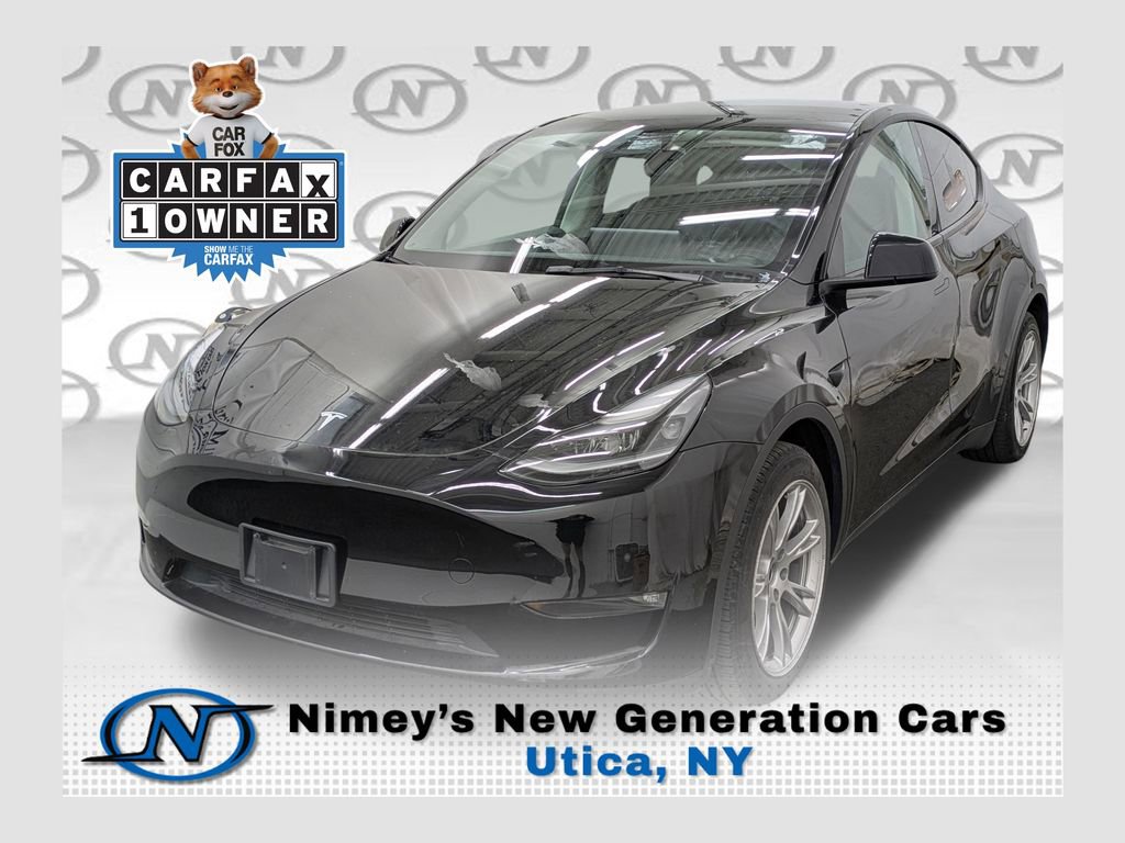 Used 2023 Tesla Model Y Long Range AWD/4WD image 1