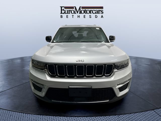 Used 2024 Jeep Grand Cherokee Limited AWD/4WD image 8