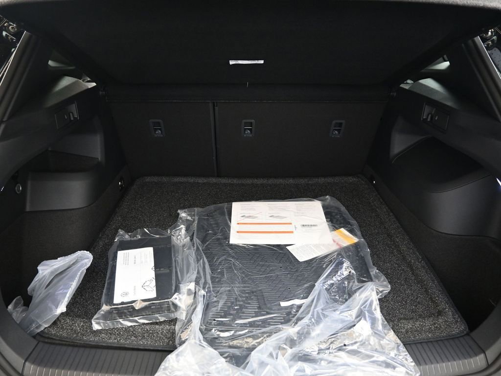 New 2026 Volkswagen Tiguan SEL R-Line image 20