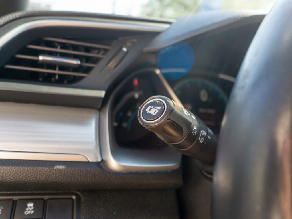 Used 2017 Honda Civic Touring image 18