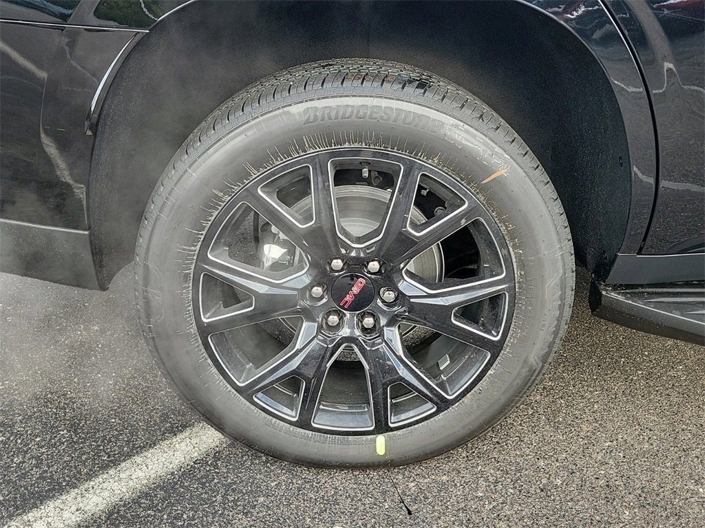 New 2026 GMC Yukon Elevation image 6