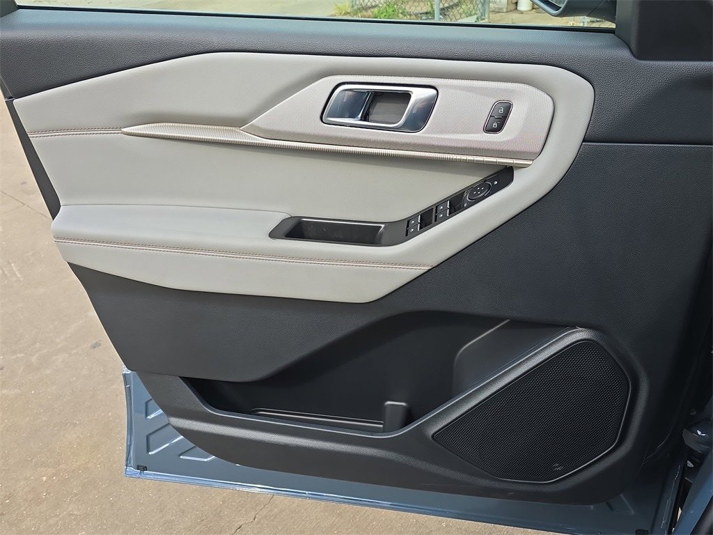 New 2026 Ford Explorer Active w/ Active Comfort Package image 58