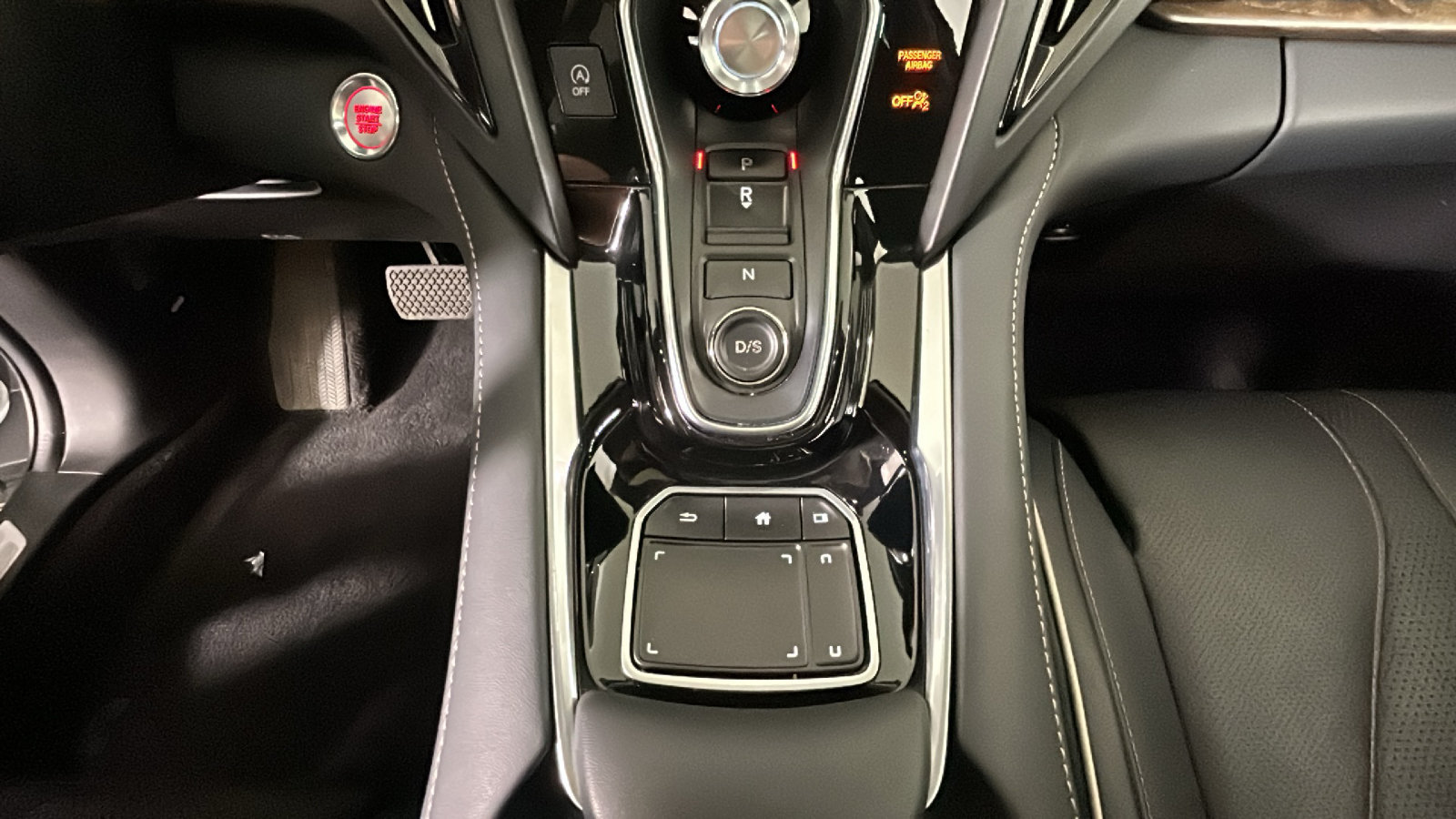 Used 2019 Acura RDX w/ Advance Package AWD/4WD image 24