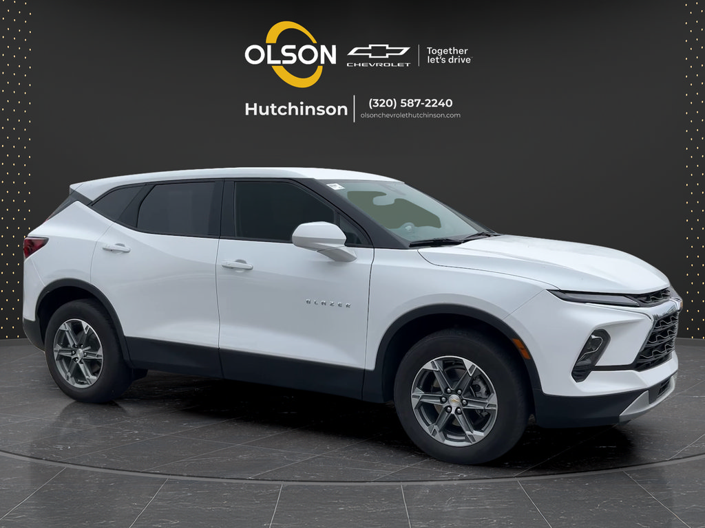 Certified 2025 Chevrolet Blazer LT AWD/4WD image 17