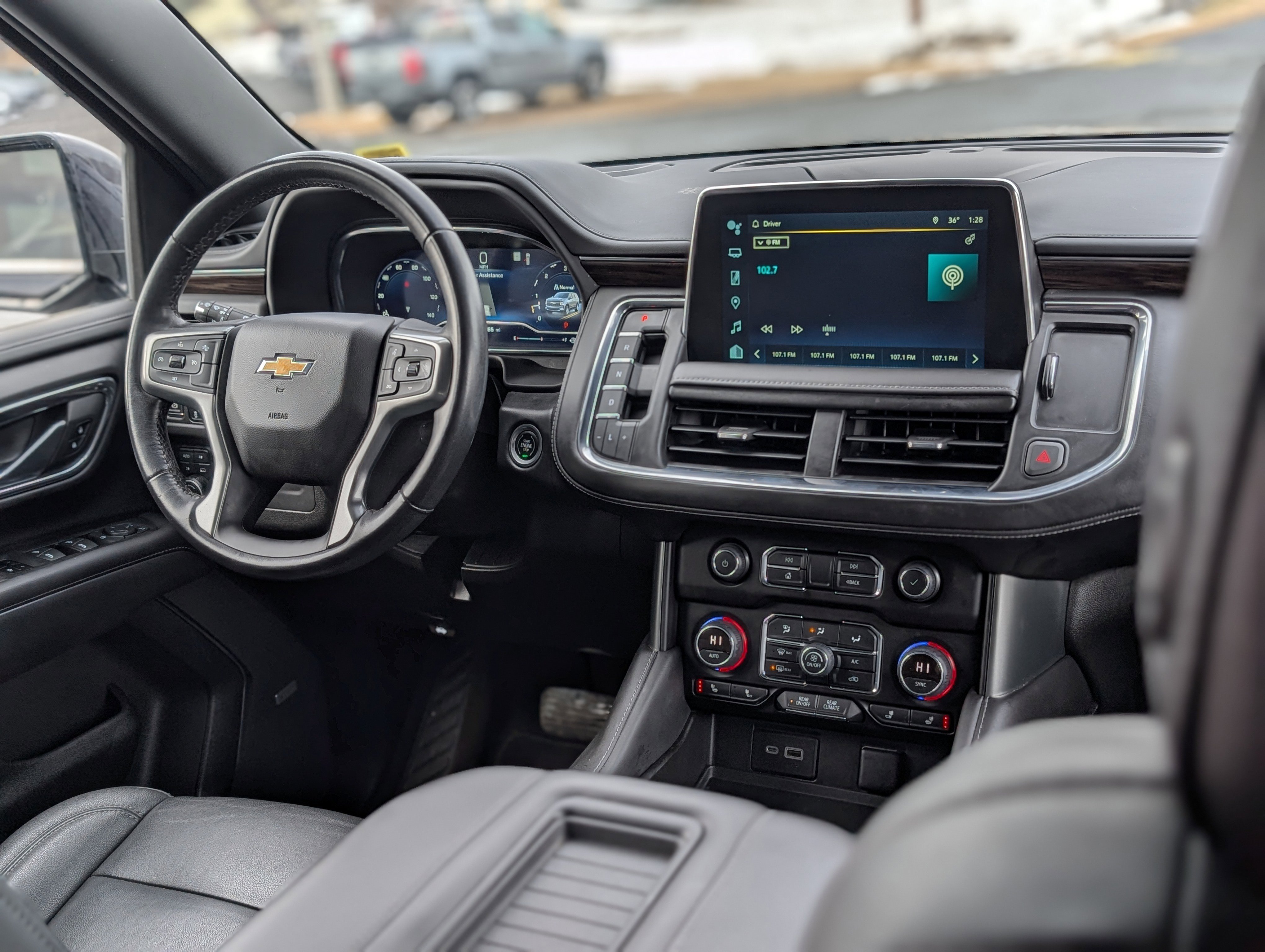 Used 2022 Chevrolet Tahoe LT image 14