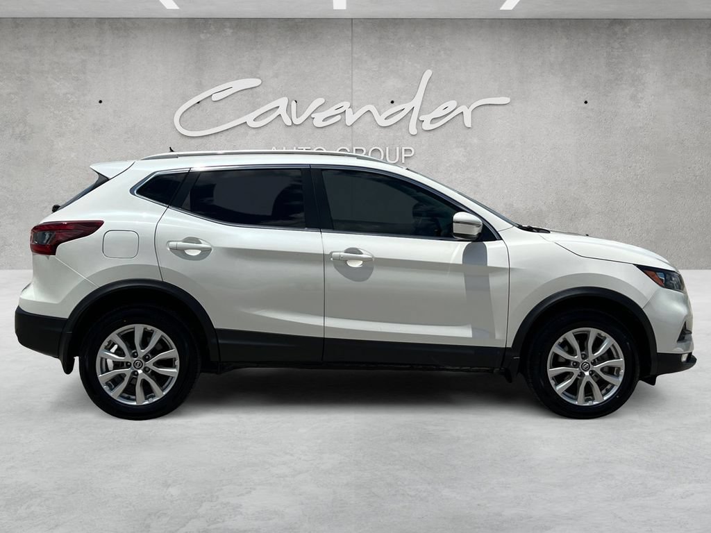Used 2021 Nissan Rogue Sport SV FWD image 17