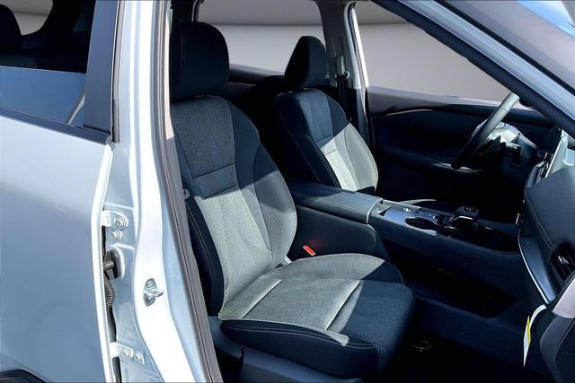 New 2026 Nissan Rogue SV w/ Cold Weather Package FWD image 9