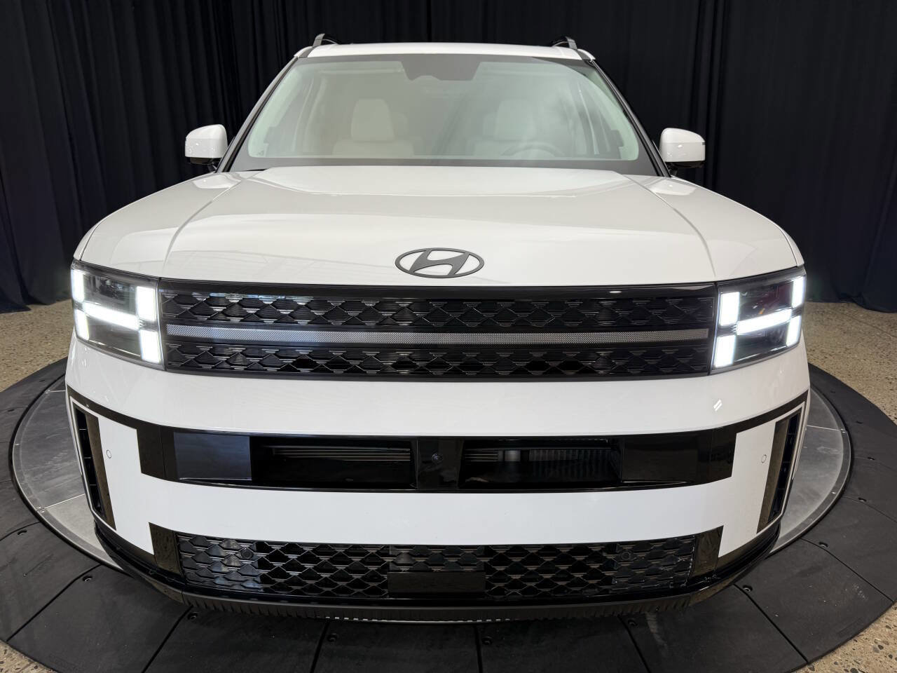 Used 2024 Hyundai Santa Fe Calligraphy image 12