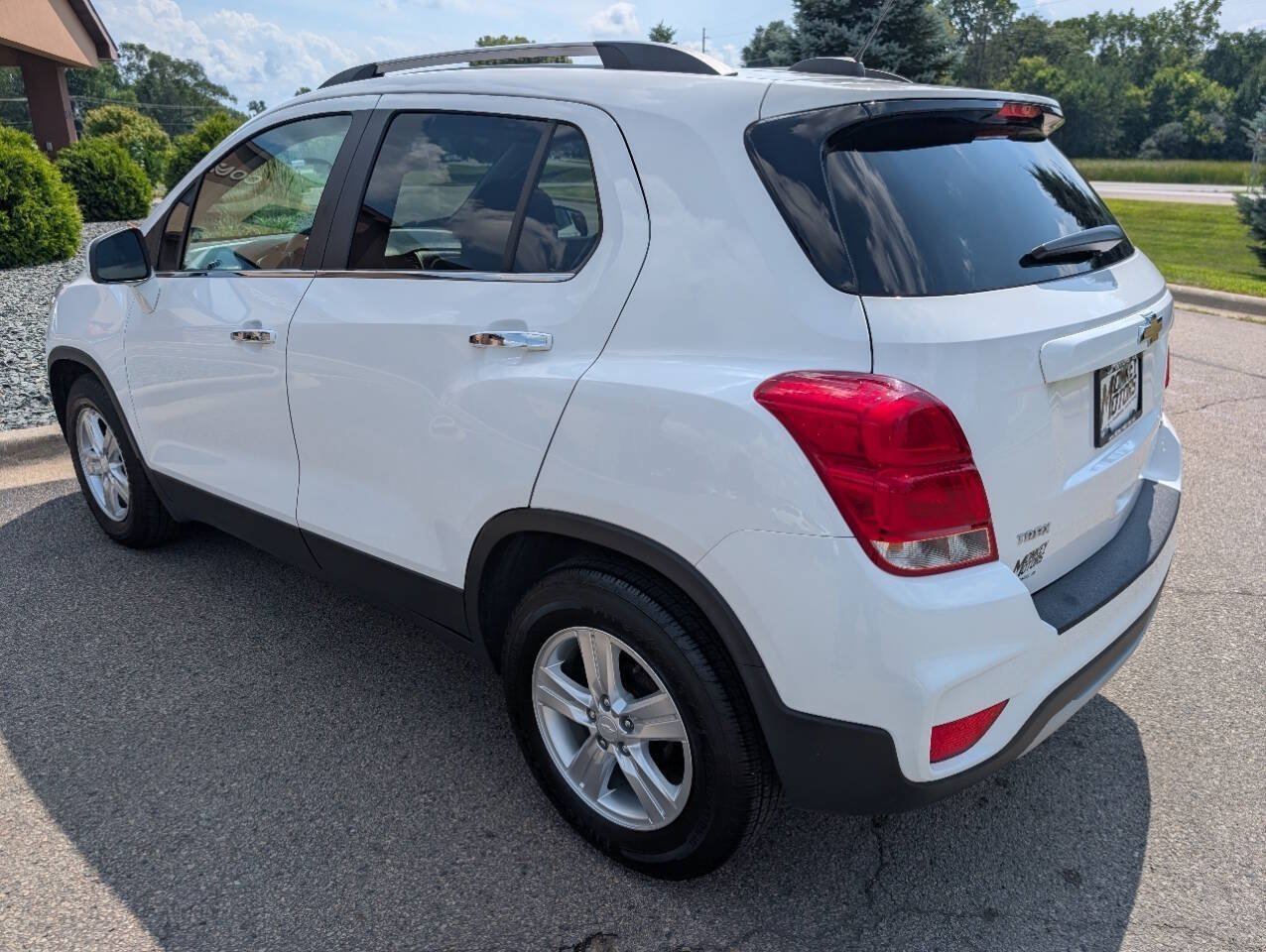 Used 2019 Chevrolet Trax LT w/ LT Convenience Package FWD image 7