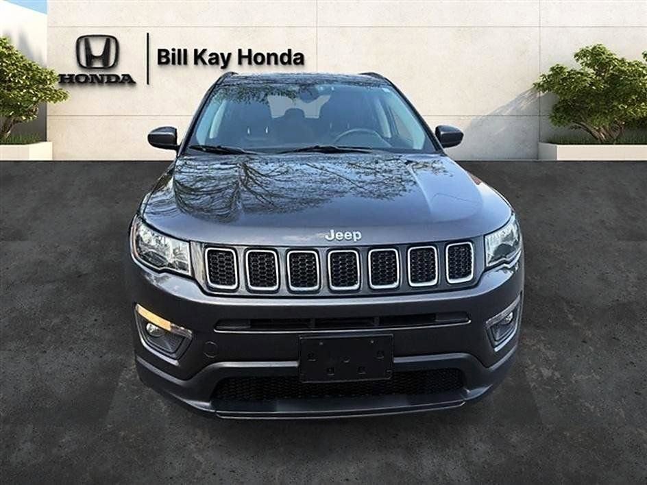 Used 2019 Jeep Compass Latitude AWD/4WD image 5
