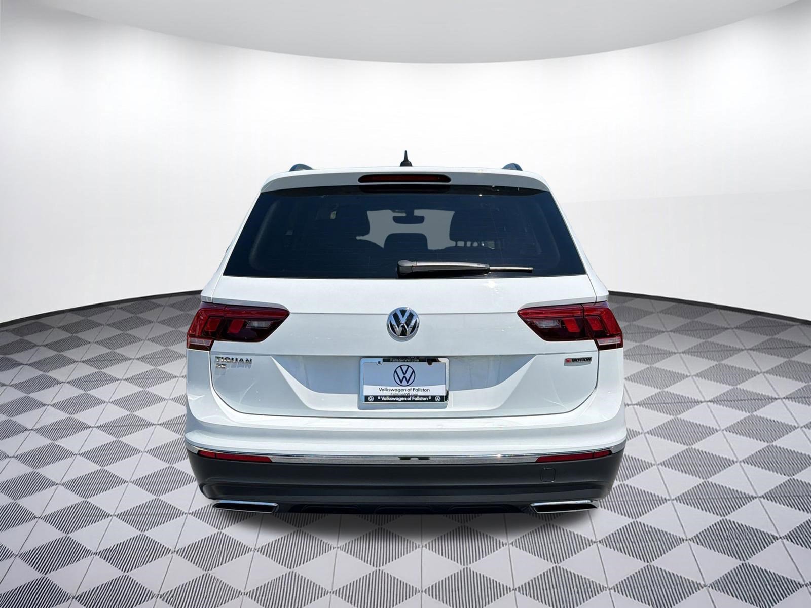Used 2021 Volkswagen Tiguan SE w/ Panoramic Sunroof Package AWD/4WD image 10