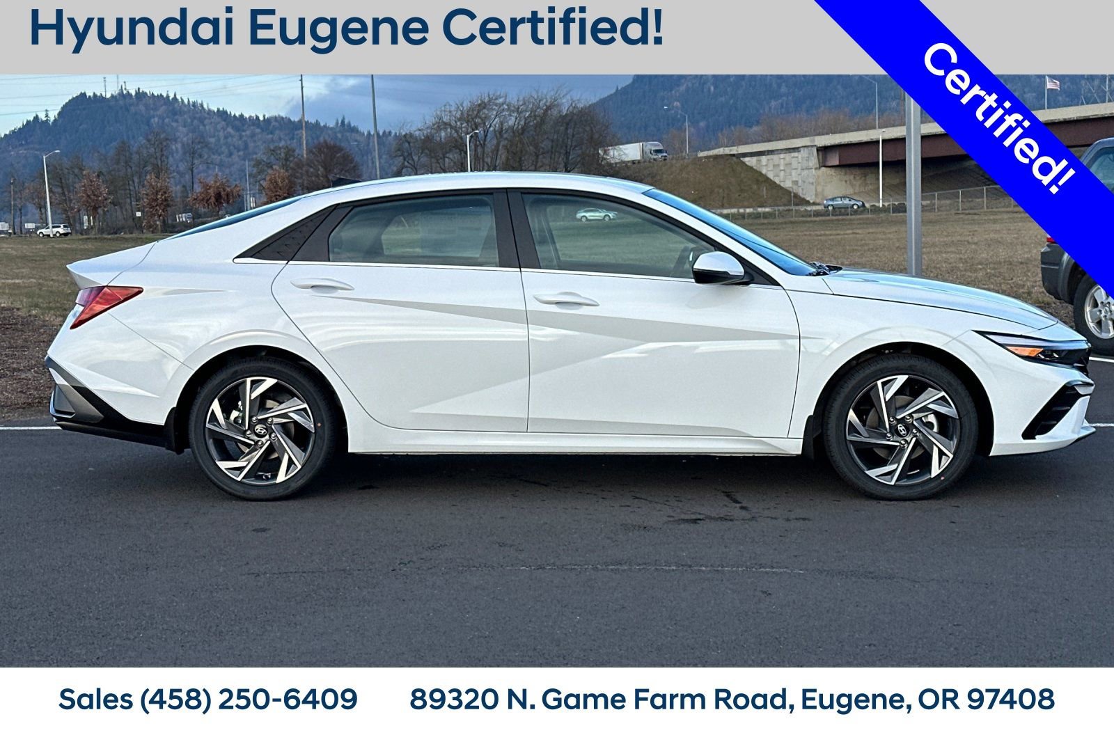 Used 2025 Hyundai Elantra Limited image 3