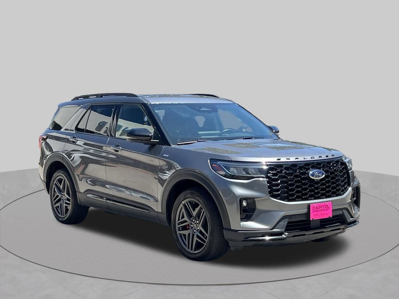 Used 2025 Ford Explorer ST-Line w/ ST-Line Street Pack AWD/4WD image 8