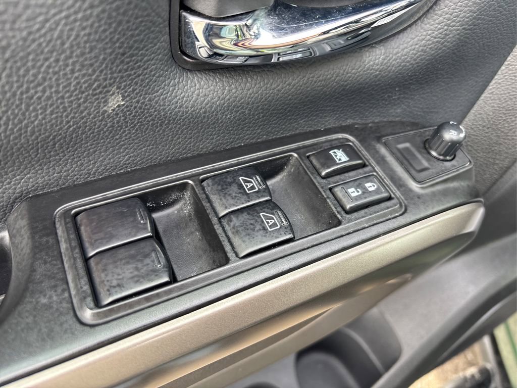 Used 2024 Nissan Titan SV w/ SV Bronze Edition Package RWD image 34